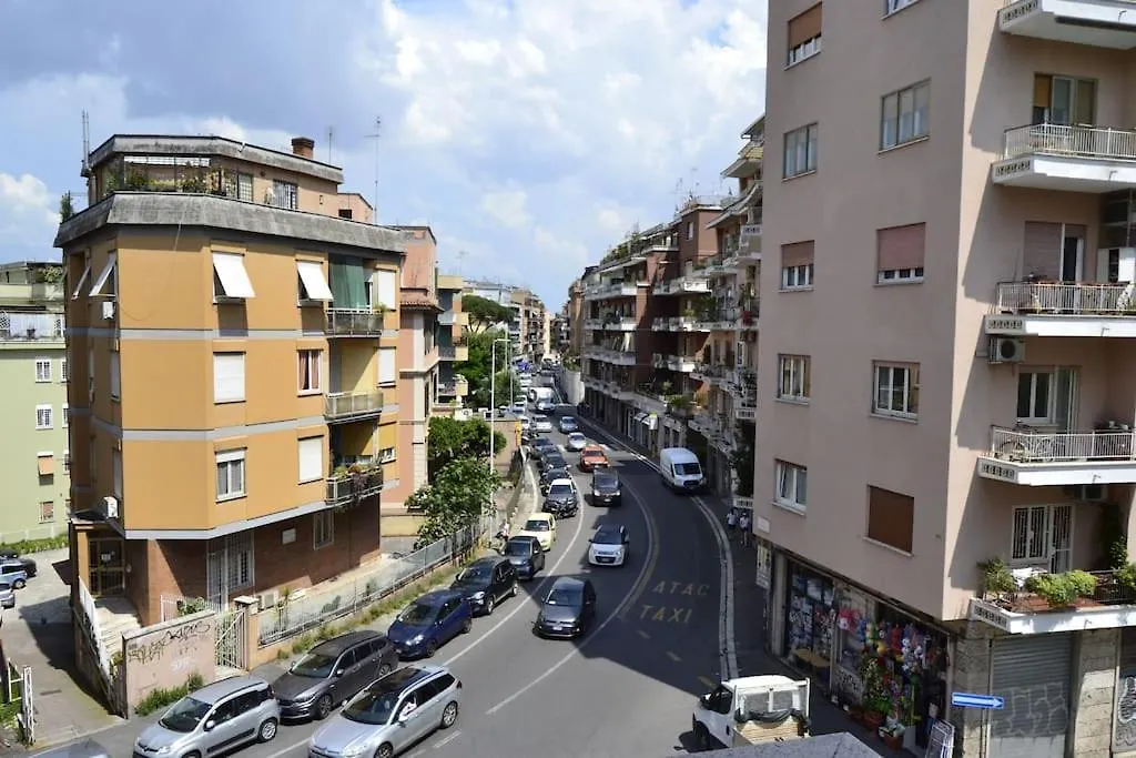Guest house A Due Passi Da San Pietro Hotel Rome